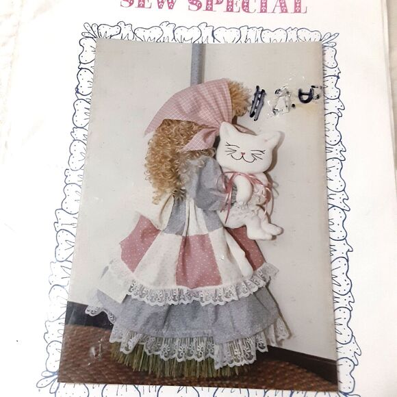 Vintage Sew Special sewing pattern Best Friends My Kitty & Me Broom Cover - Picture 1 of 3